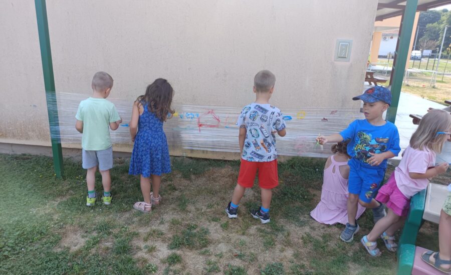 Likovna aktivnost na otvorenom