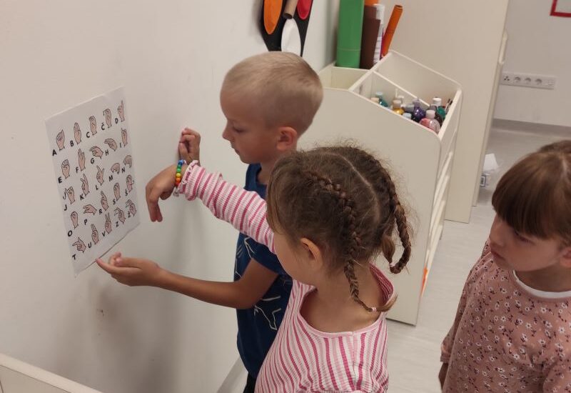 Međunarodni tjedan gluhih i nagluhih osoba
