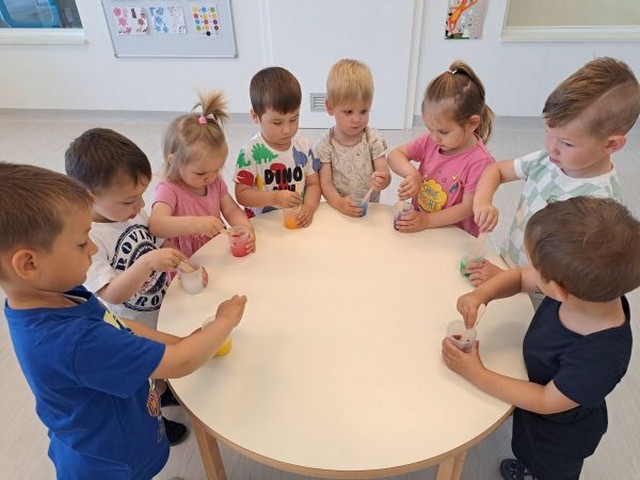 Kako se u „Makićima“ istražuju boje?