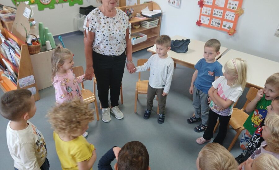  Susret s bivšom odgojiteljicom – druženje ispunjeno pjesmom, pričom i igrom